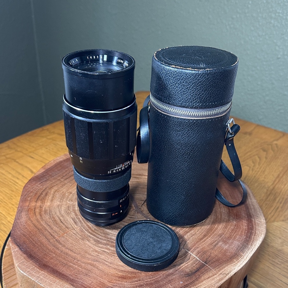 Sears 300mm f/5.5 Lens + Leather Case - M42 Mount